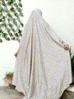Irani Namaz Chadar with Sleeves - Image 2